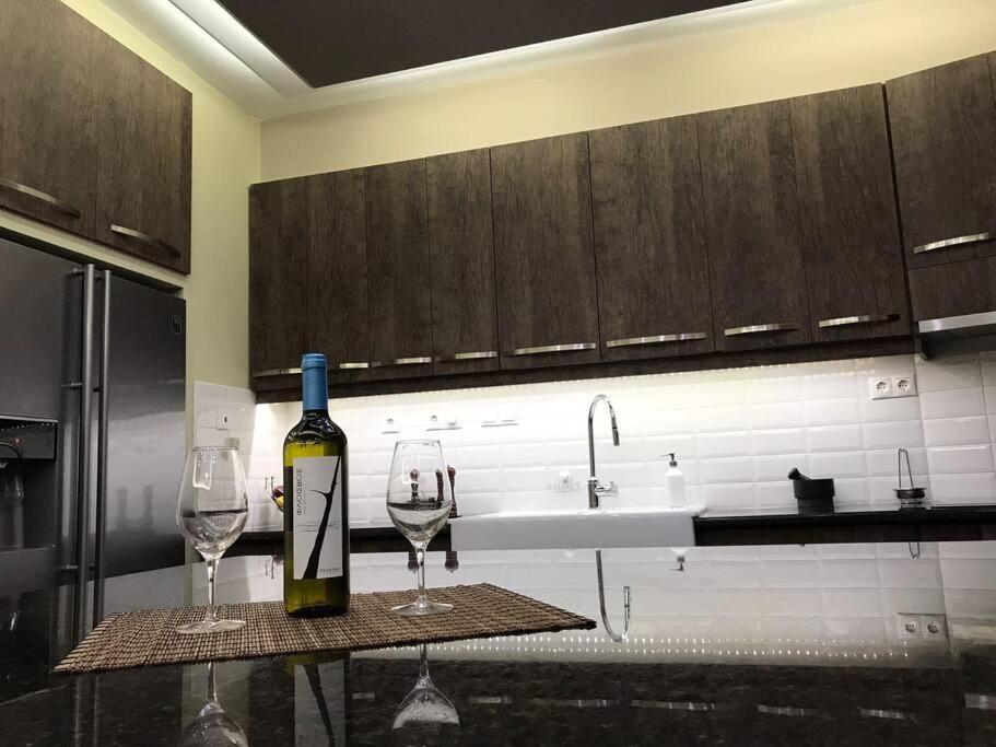 Finer Things Flisvos Beach Condo In Palaio Faliro Афіни Екстер'єр фото